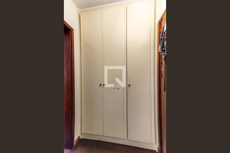 Apartamento à venda com 170m², 4 quartos e 4 vagas Apartamento à venda com 170m², 4 quartos e 4 vagasSuíte 02