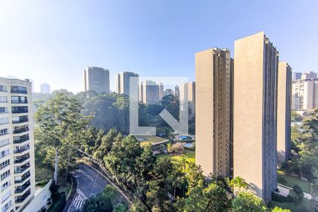 Apartamento à venda com 170m², 4 quartos e 4 vagas Apartamento à venda com 170m², 4 quartos e 4 vagasVista da Suíte 02