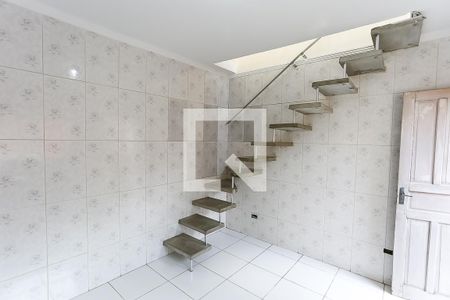 Sala/Cozinha de casa para alugar com 1 quarto, 32m² em Jardim Oliveiras, Taboão da Serra