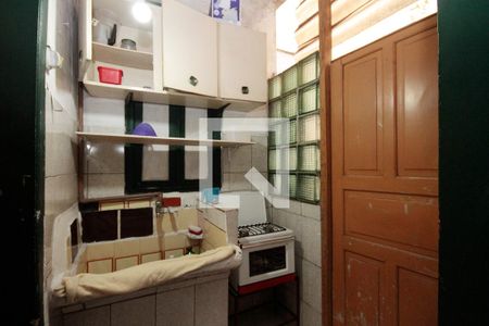 Cozinha de kitnet/studio para alugar com 1 quarto, 27m² em Liberdade, São Paulo