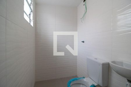 Banheiro de kitnet/studio para alugar com 1 quarto, 35m² em Cambuci, São Paulo