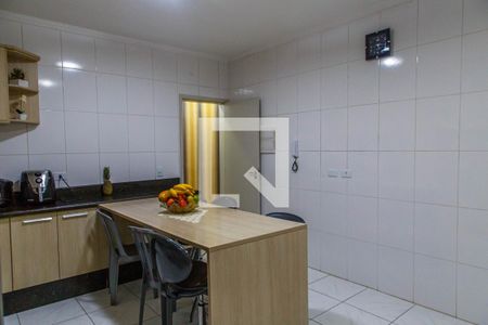 Cozinha de casa à venda com 3 quartos, 129m² em Vila Canero, São Paulo