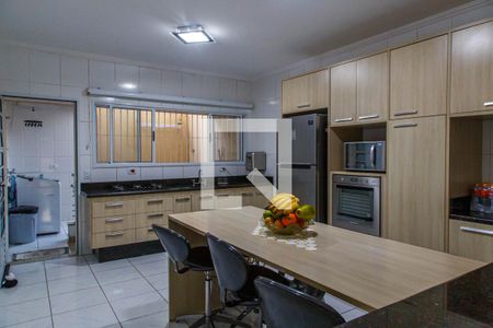 Cozinha de casa à venda com 3 quartos, 129m² em Vila Canero, São Paulo