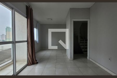 Sala de casa para alugar com 3 quartos, 200m² em Vila Valparaiso, Santo André