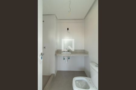 Banheiro de apartamento à venda com 2 quartos, 151m² em Menino Deus, Porto Alegre