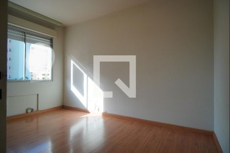 quarto 1 de apartamento para alugar com 2 quartos, 56m² em Sarandi, Porto Alegre