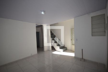 Sala de casa para alugar com 2 quartos, 52m² em Vila da Penha, Rio de Janeiro