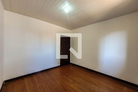 Quarto 2 de casa para alugar com 2 quartos, 95m² em Vila Firmiano Pinto, São Paulo