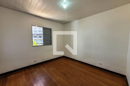 Quarto 2 de casa para alugar com 2 quartos, 95m² em Vila Firmiano Pinto, São Paulo