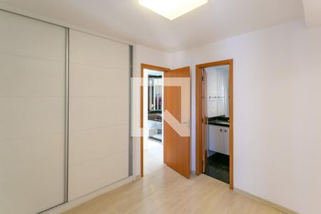 Quarto 2 - Suíte de apartamento à venda com 2 quartos, 70m² em Lourdes, Belo Horizonte