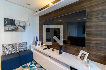 Sala de Estar de apartamento à venda com 3 quartos, 93m² em Vila Romero, São Paulo