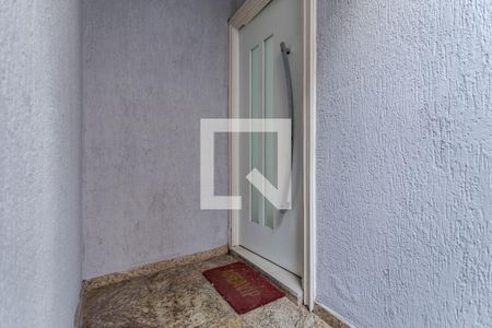 Entrada de casa para alugar com 4 quartos, 330m² em Vila Nova Socorro, Mogi das Cruzes