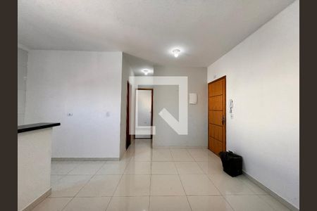 Sala de apartamento para alugar com 2 quartos, 92m² em Vila Cecilia Maria, Santo André