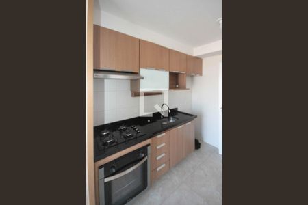 cozinha de apartamento para alugar com 1 quarto, 33928m² em Vila Alpina, São Paulo