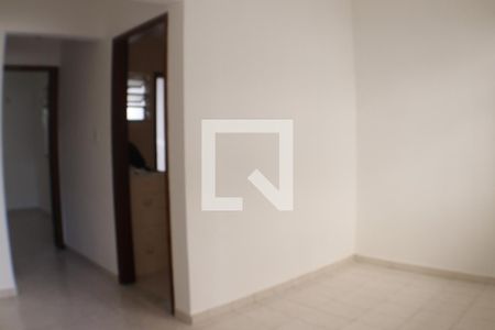 Sala de casa para alugar com 1 quarto, 50m² em Curicica, Rio de Janeiro