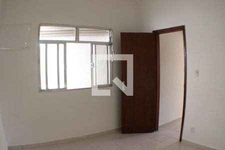 Quarto 1 de casa para alugar com 1 quarto, 50m² em Curicica, Rio de Janeiro