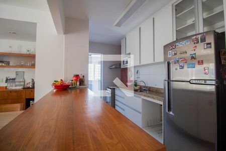 Cozinha de apartamento à venda com 2 quartos, 90m² em Real Parque, São Paulo