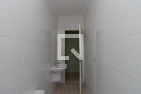 Banheiro de casa para alugar com 2 quartos, 90m² em Vila Gustavo, São Paulo