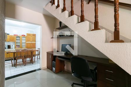 Detalhe / Sala  de casa à venda com 3 quartos, 250m² em Conjunto Residencial José Bonifácio, São Paulo