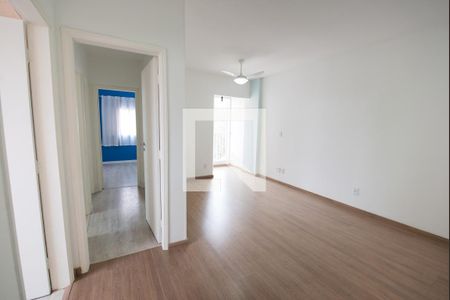 Sala de apartamento para alugar com 2 quartos, 60m² em Centro, Taubaté