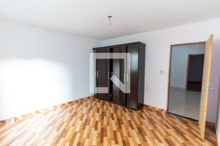 Quarto 1 de casa para alugar com 2 quartos, 90m² em Vila Paranaguá, São Paulo