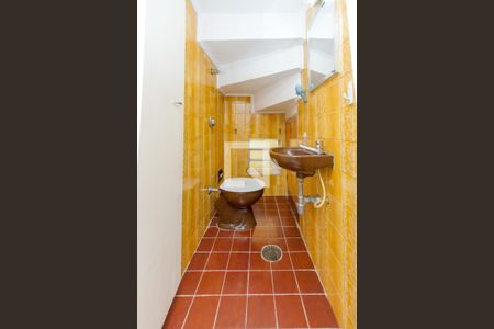 Lavabo  de casa para alugar com 3 quartos, 200m² em Jardim Aeroporto, São Paulo