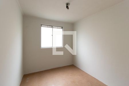 Quarto 2 de apartamento para alugar com 2 quartos, 51m² em Conjunto Residencial José Bonifácio, São Paulo