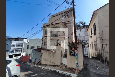 Fachada de casa à venda com 4 quartos, 250m² em Tijuca, Rio de Janeiro