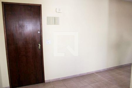 Sala de apartamento para alugar com 2 quartos, 60m² em Jardim Gonçalves, Itaquaquecetuba