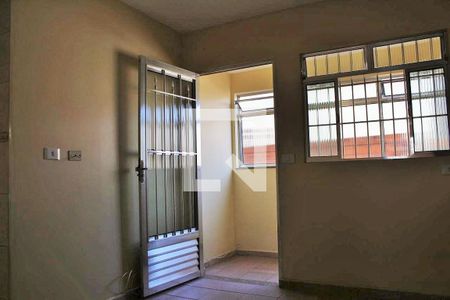 Sala de apartamento para alugar com 2 quartos, 60m² em Jardim Gonçalves, Itaquaquecetuba