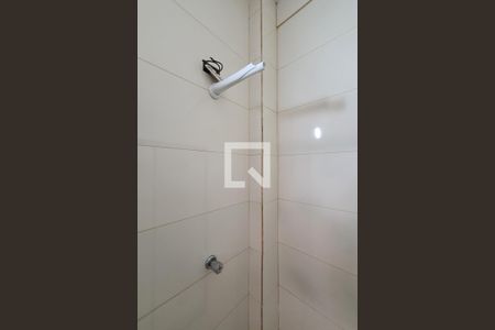 Banheiro de kitnet/studio para alugar com 1 quarto, 35m² em Liberdade, São Paulo