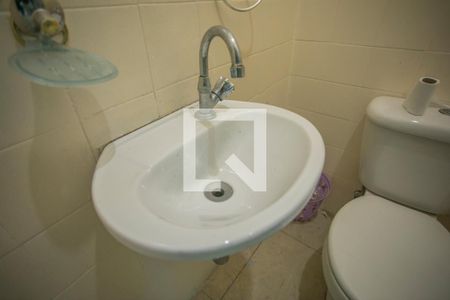 Lavabo - Torneira de casa para alugar com 3 quartos, 95m² em Vila Paulista, São Paulo