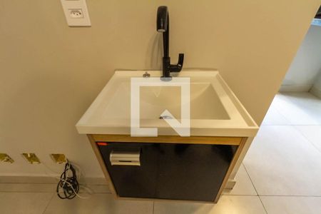 Banheiro de kitnet/studio para alugar com 1 quarto, 20m² em Vila Marlene, São Bernardo do Campo