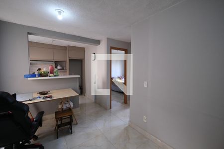 Sala de apartamento para alugar com 2 quartos, 55m² em Pinheirinho, Curitiba