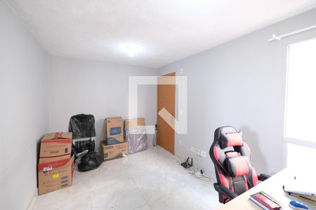 Sala de apartamento para alugar com 2 quartos, 55m² em Pinheirinho, Curitiba