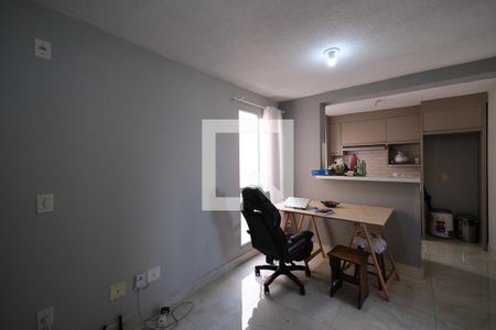 Sala de apartamento para alugar com 2 quartos, 55m² em Pinheirinho, Curitiba