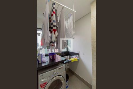 Casa para alugar com 300m², 3 quartos e 6 vagas Casa para alugar com 300m², 3 quartos e 6 vagasÁrea de Serviço