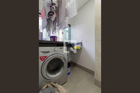 Casa para alugar com 300m², 3 quartos e 6 vagas Casa para alugar com 300m², 3 quartos e 6 vagasÁrea de Serviço