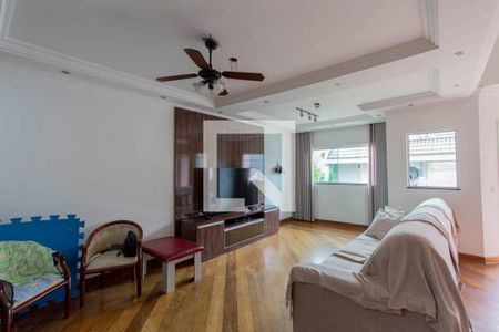 Sala  de casa à venda com 3 quartos, 300m² em Vila Marieta, São Paulo