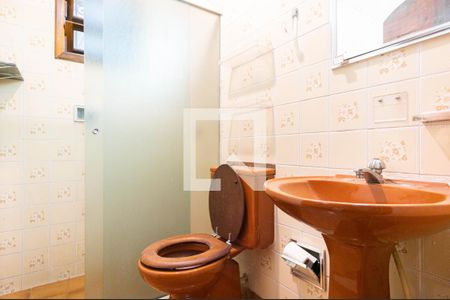 Banheiro de casa à venda com 3 quartos, 200m² em São Domingos, São Paulo