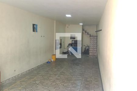 Casa à venda com 250m², 3 quartos e 6 vagas Casa à venda com 250m², 3 quartos e 6 vagasGaragem