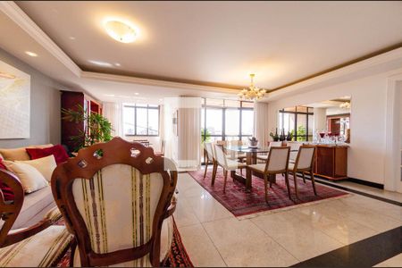 Sala de apartamento à venda com 4 quartos, 190m² em Coracao de Jesus, Belo Horizonte