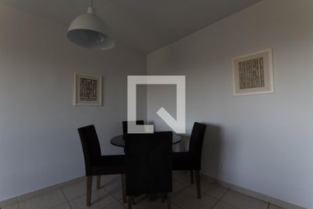 Sala de apartamento para alugar com 3 quartos, 76m² em Setor Goiânia 2, Goiânia