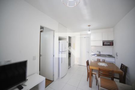 Sala e Cozinha de apartamento para alugar com 1 quarto, 32m² em Catumbi, São Paulo