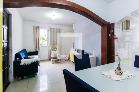 Sala de apartamento à venda com 2 quartos, 45m² em Rubem Berta, Porto Alegre