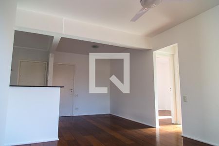 Sala de apartamento para alugar com 2 quartos, 69m² em Vila Alexandria, São Paulo