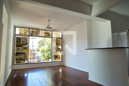 Sala de apartamento para alugar com 2 quartos, 69m² em Vila Alexandria, São Paulo