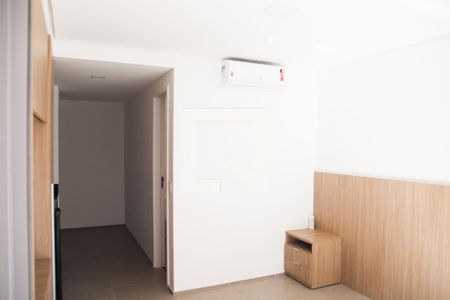 Sala/Quarto de kitnet/studio para alugar com 1 quarto, 28m² em Consolação, São Paulo