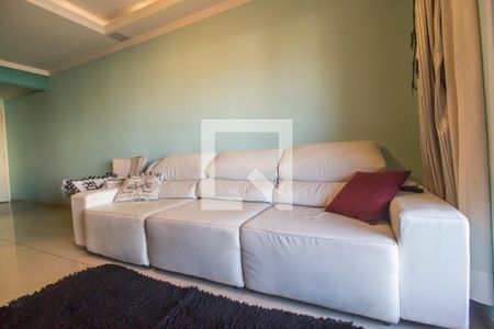 Sala de TV de apartamento à venda com 3 quartos, 105m² em Jardim Tupanci, Barueri