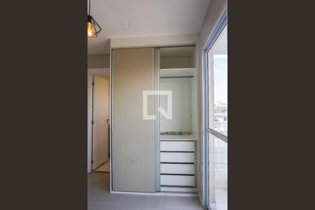 Quarto/Sala de apartamento à venda com 1 quarto, 28m² em Vila Butantã, São Paulo